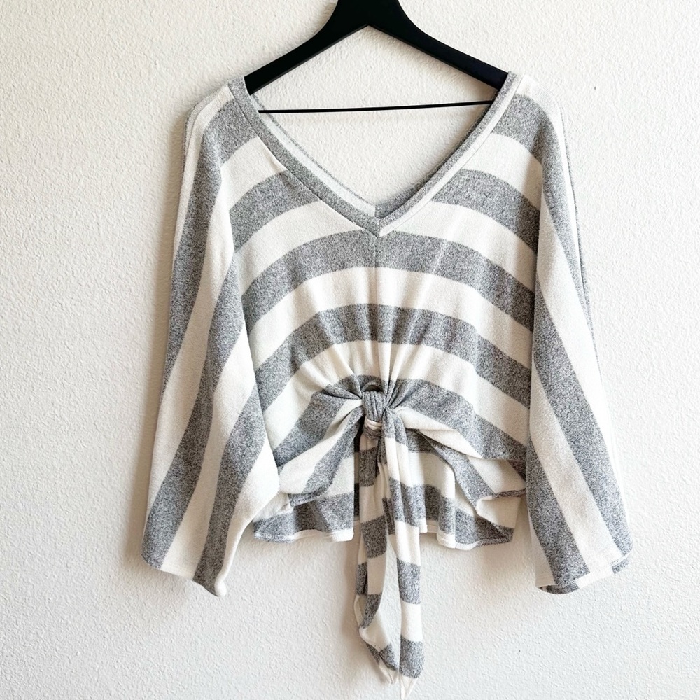 Impressions Vneck Tie Front Boxy Sweater Top Gray White Stripe Womens Size Large